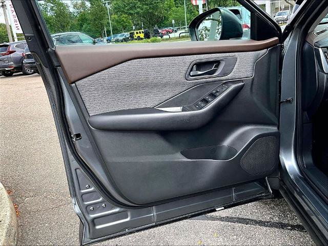Certified 2023 Nissan Rogue S AWD/4WD image 9