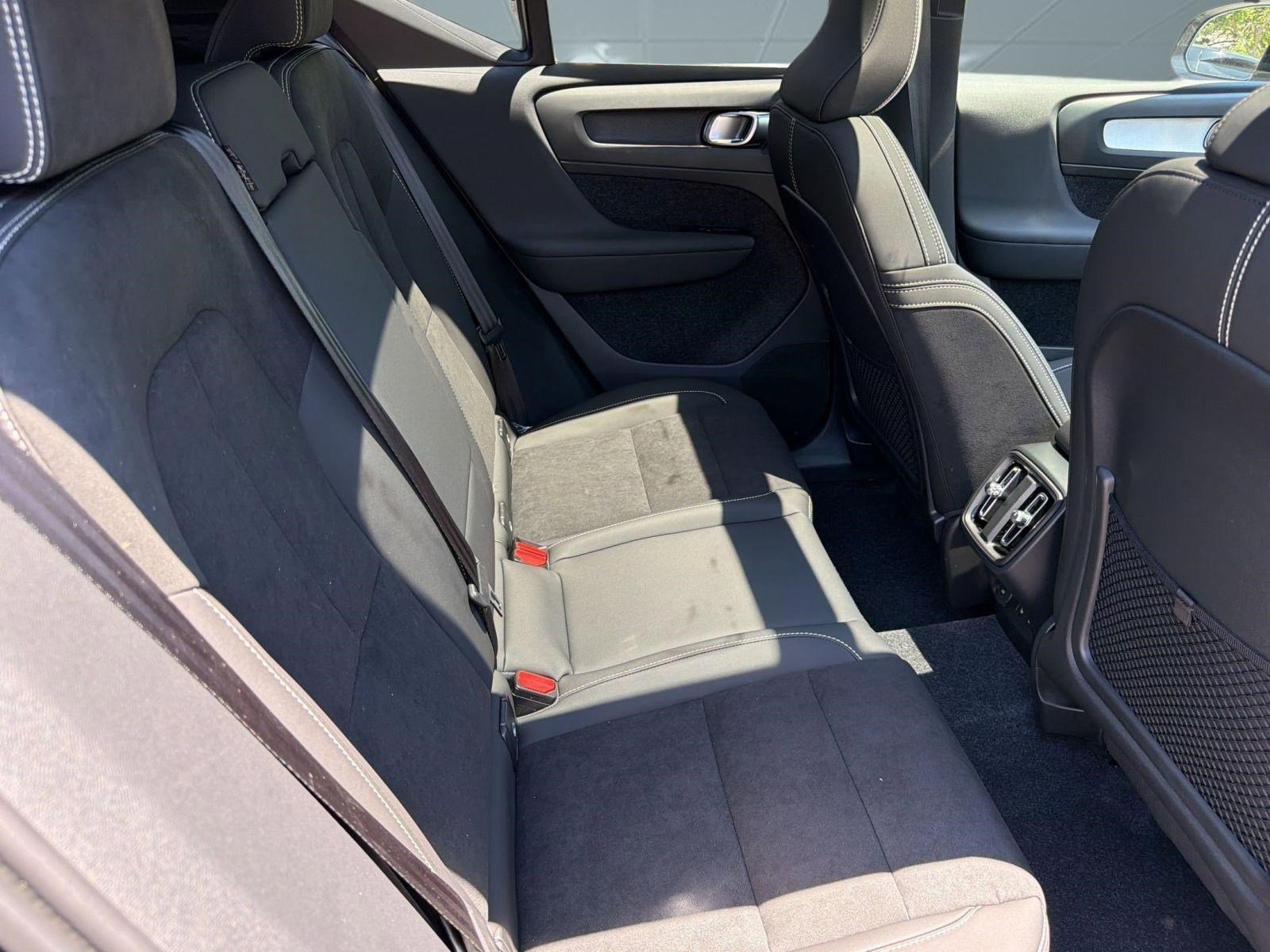 New 2026 Volvo XC40 B5 Ultra w/ Climate Package AWD/4WD image 29