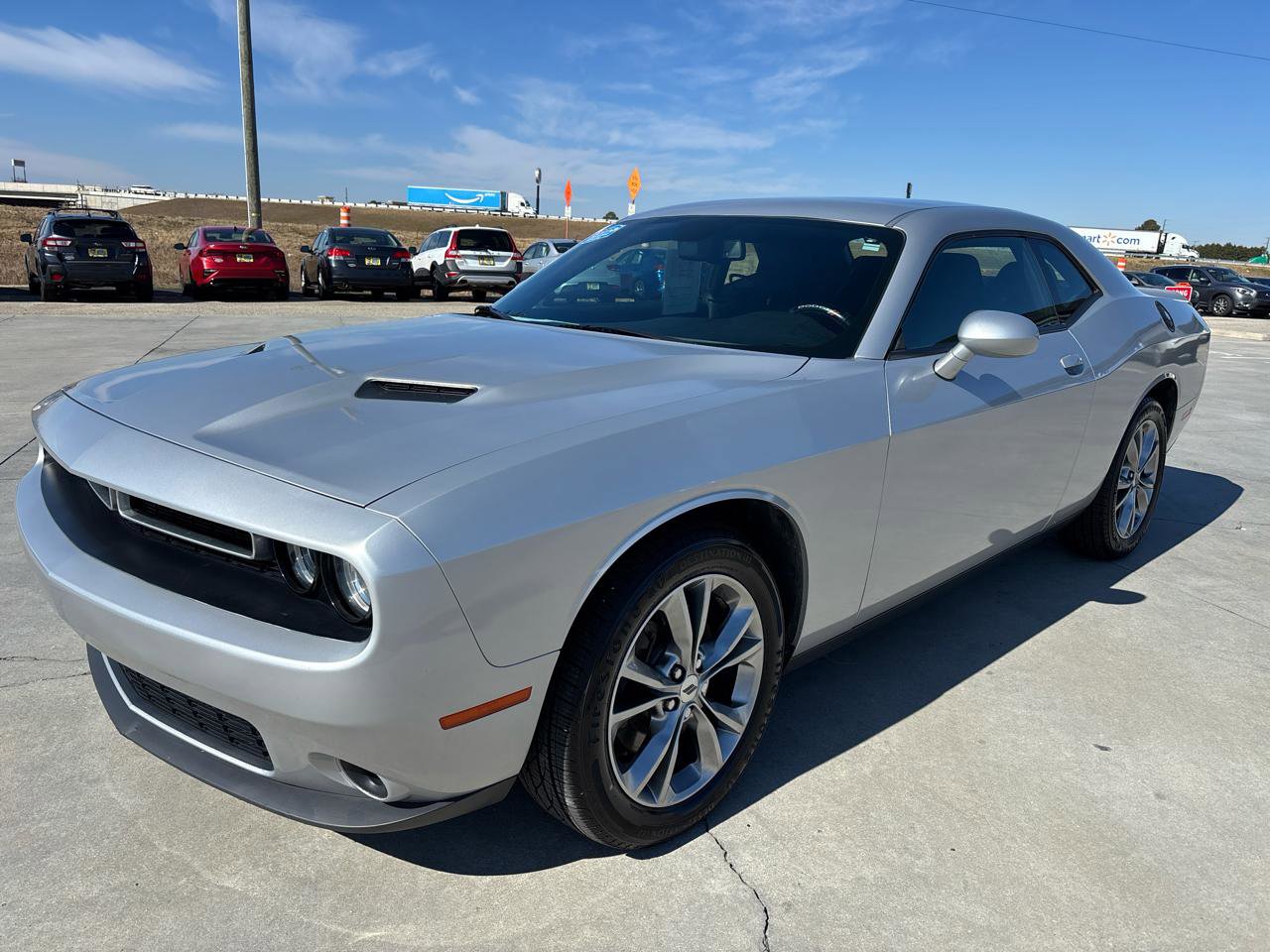 Used 2021 Dodge Challenger SXT image 8