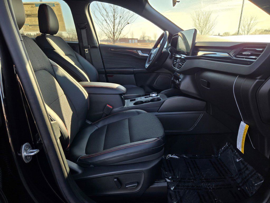 New 2026 Ford Escape ST-Line Select w/ Tech Pack #2 image 6