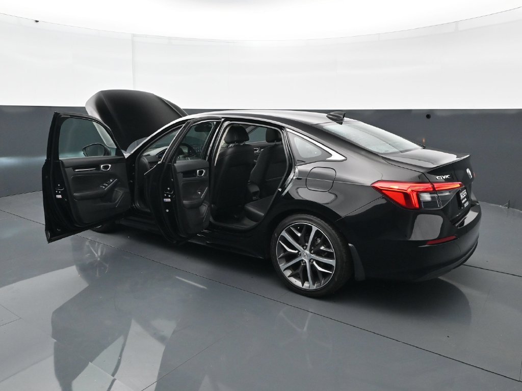 Used 2023 Honda Civic Touring image 29