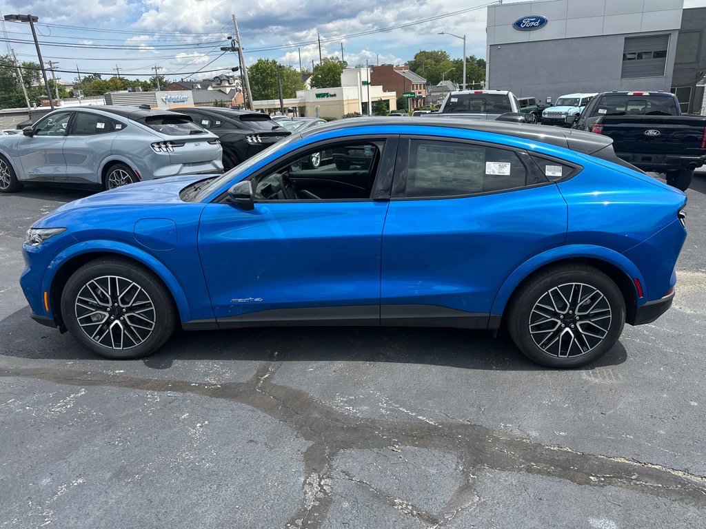 New 2025 Ford Mustang Mach-E Premium image 9