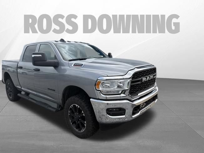 Used 2024 RAM 2500 Tradesman w/ Chrome Appearance Group AWD/4WD image 3