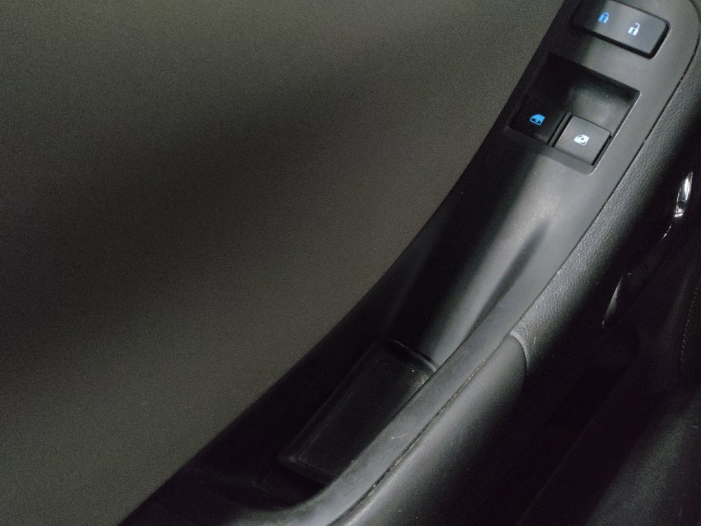 Used 2015 Chevrolet Camaro LS RWD image 27