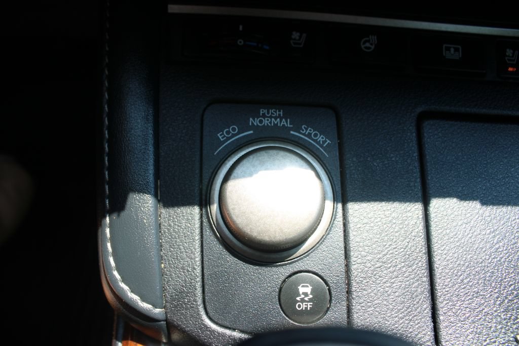 Used 2018 Lexus ES 350 w/ Luxury Package w/Wood Trim FWD image 45