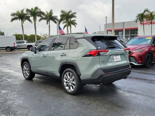 Used 2023 Toyota RAV4 XLE Premium image 3