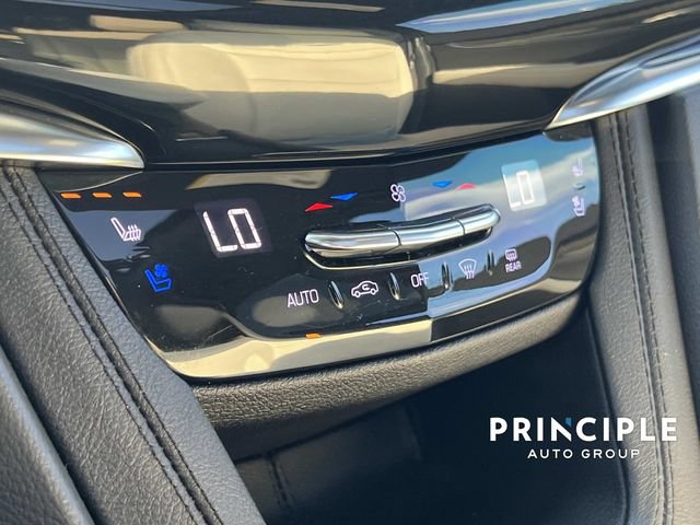 Used 2023 Cadillac XT6 Sport w/ Technology Package AWD/4WD image 29