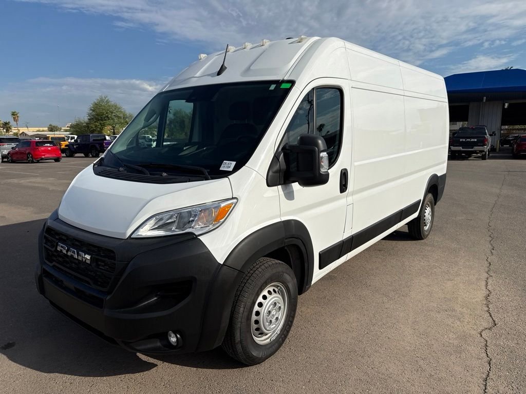 Used 2024 RAM ProMaster 2500 w/ Convenience Group FWD image 4