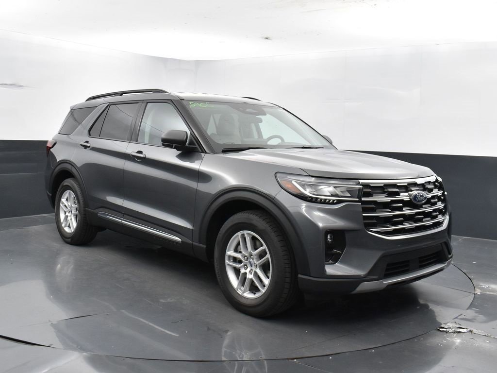 New 2025 Ford Explorer Active w/ Active Comfort Package image 4