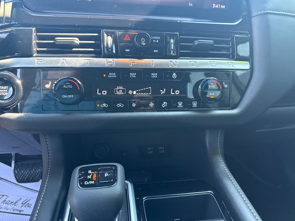 Used 2026 Nissan Pathfinder SV w/ SV Premium Package FWD image 22