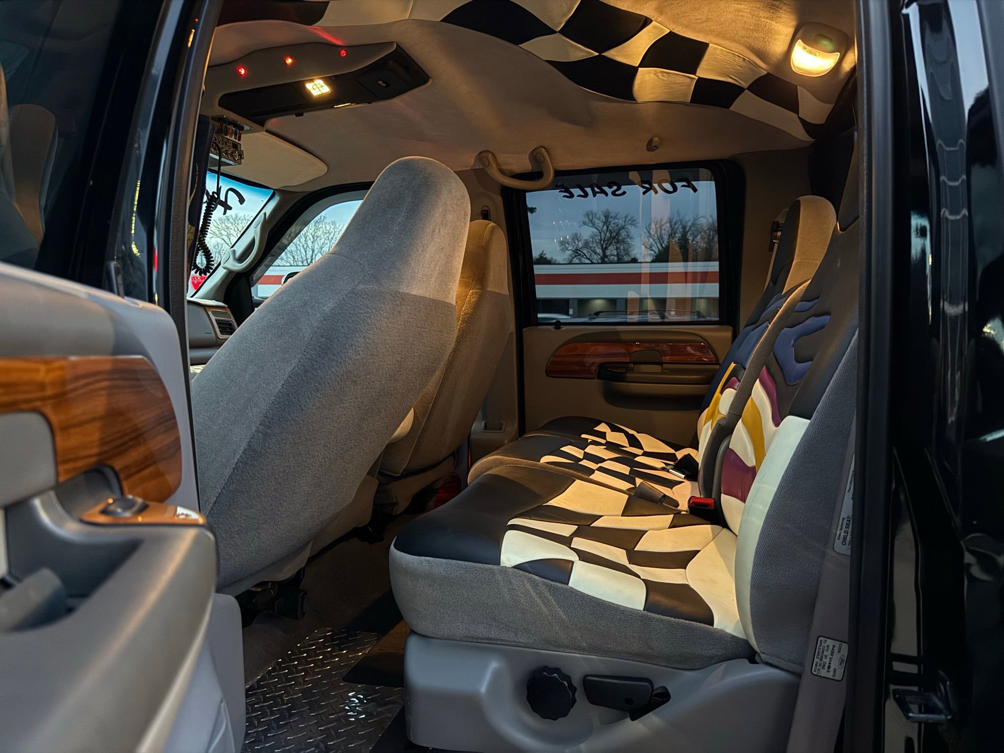 Used 1999 Ford F350 4x4 Crew Cab DRW Super Duty image 30