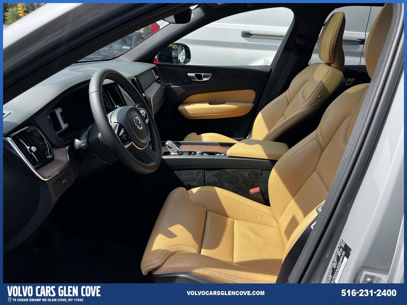 Used 2024 Volvo XC60 B5 Ultimate AWD/4WD image 12