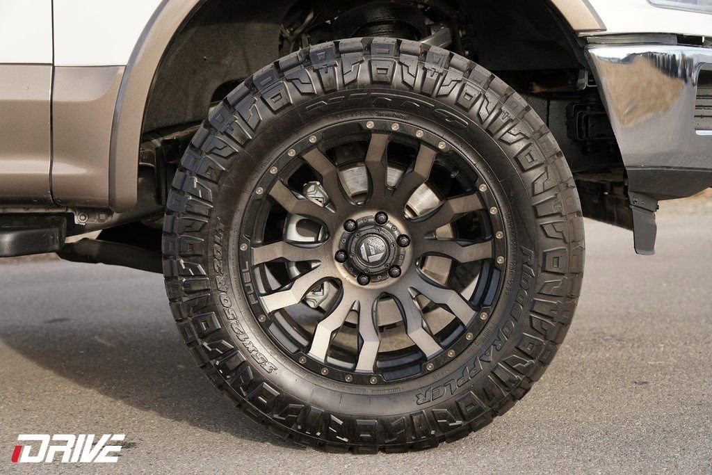 Used 2020 Ford F150 Lariat image 14