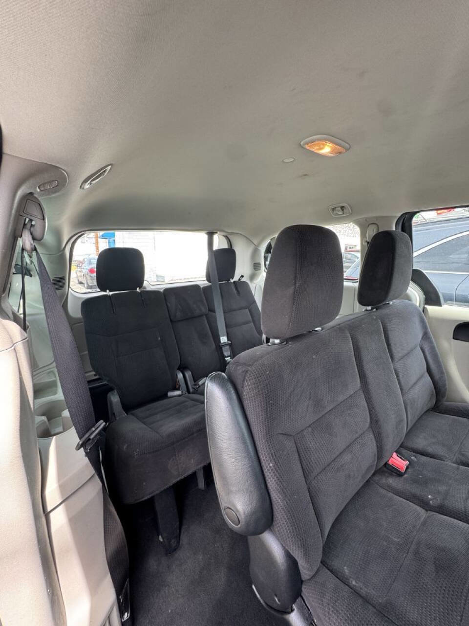 Used 2014 Dodge Grand Caravan American Value Package FWD image 13