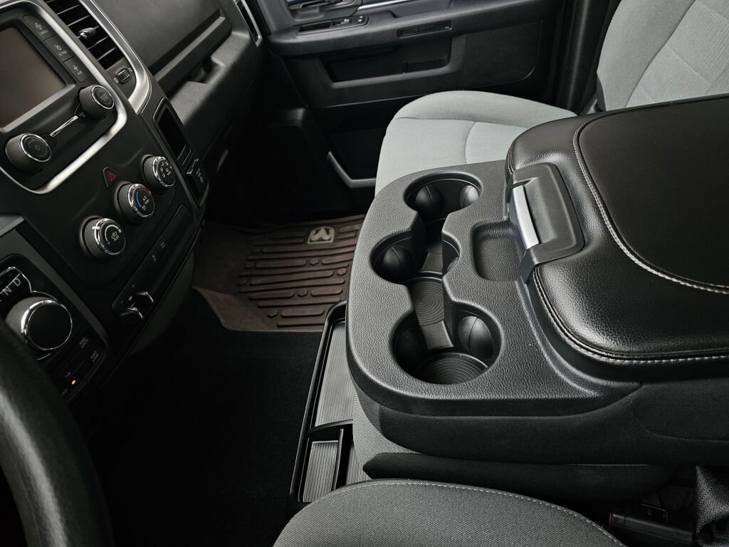 Used 2022 RAM 1500 Classic SLT w/ Protection Group image 28