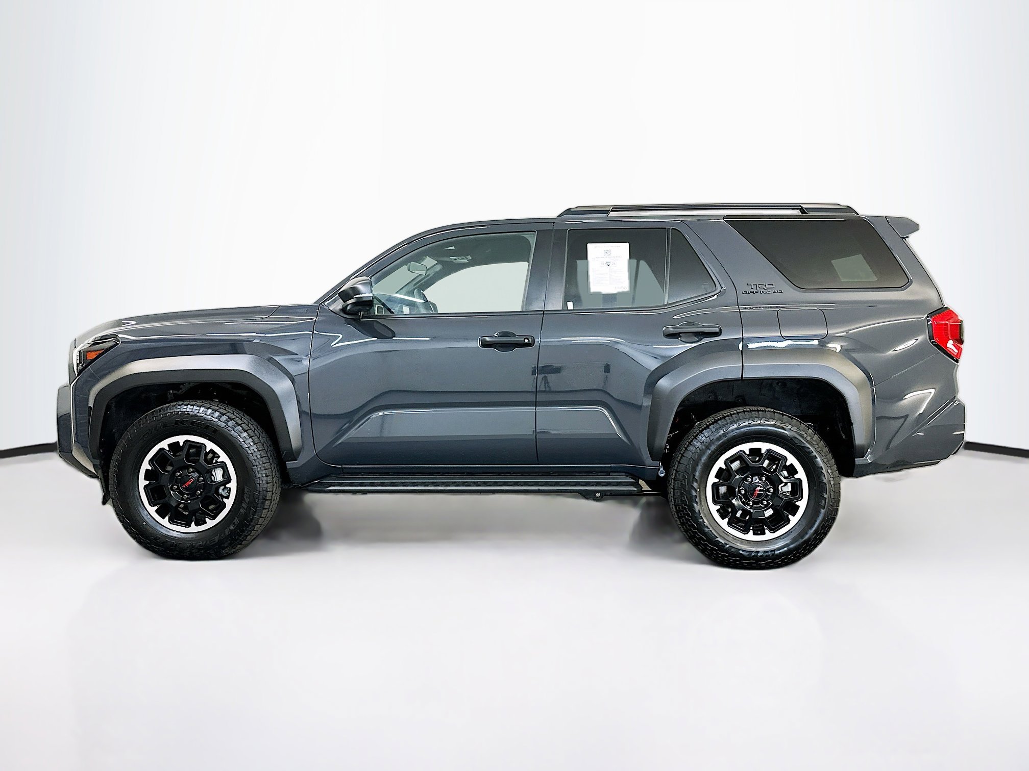Used 2025 Toyota 4Runner TRD Off-Road image 4