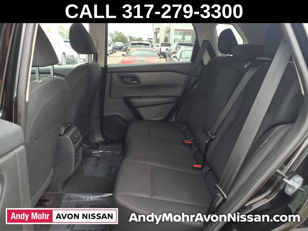 Used 2024 Nissan Rogue S FWD image 32