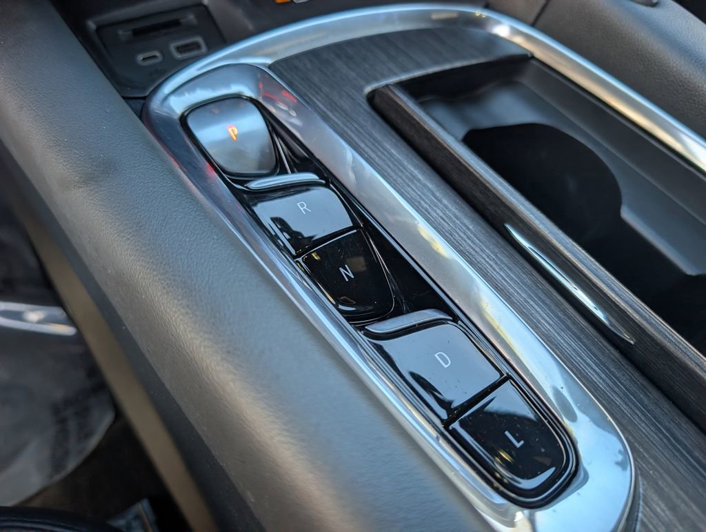 Used 2024 Buick Enclave Avenir image 33