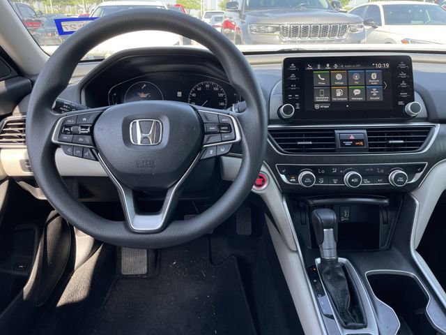 Used 2019 Honda Accord EX image 10