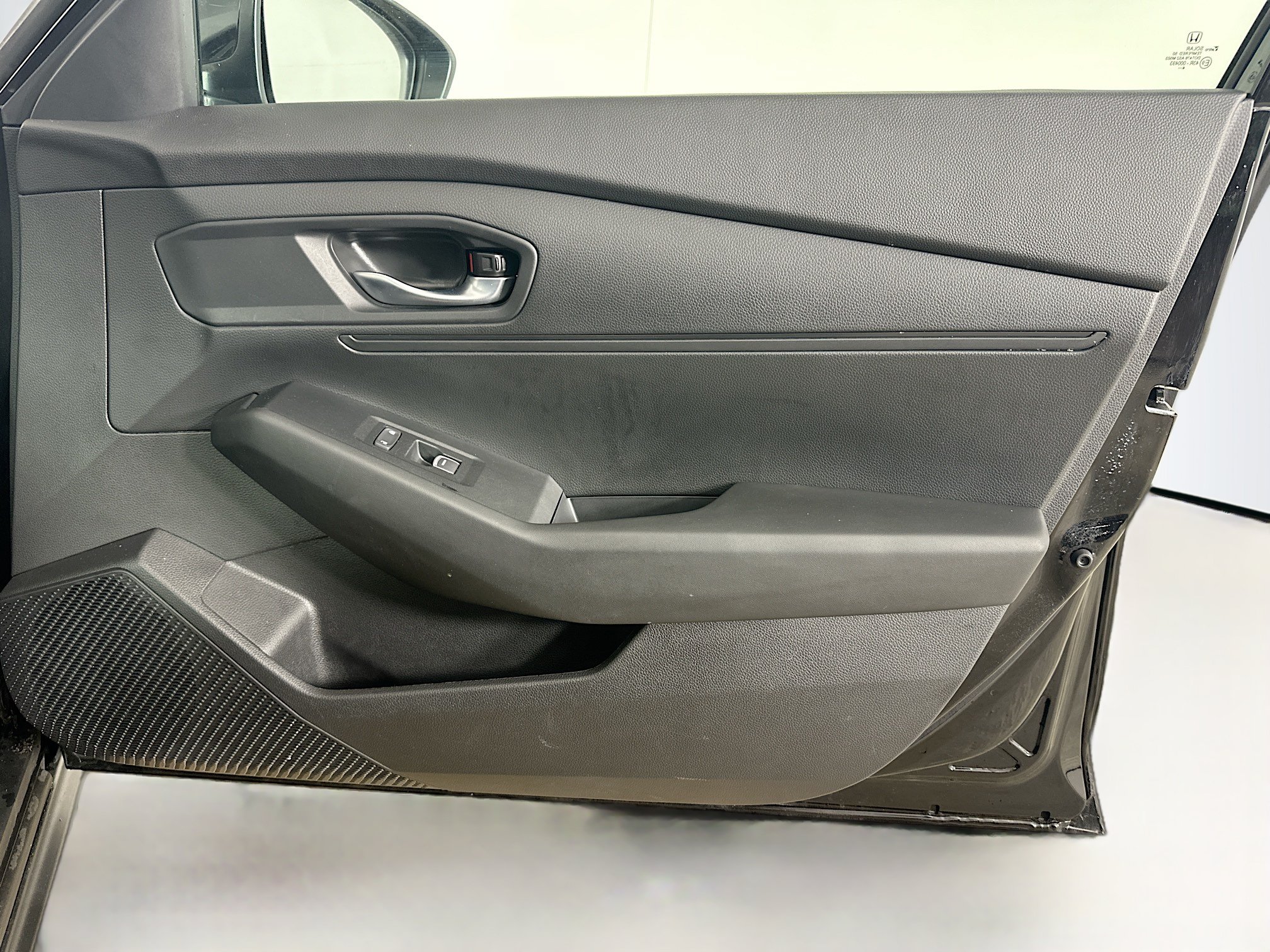 Used 2025 Honda Accord LX image 30
