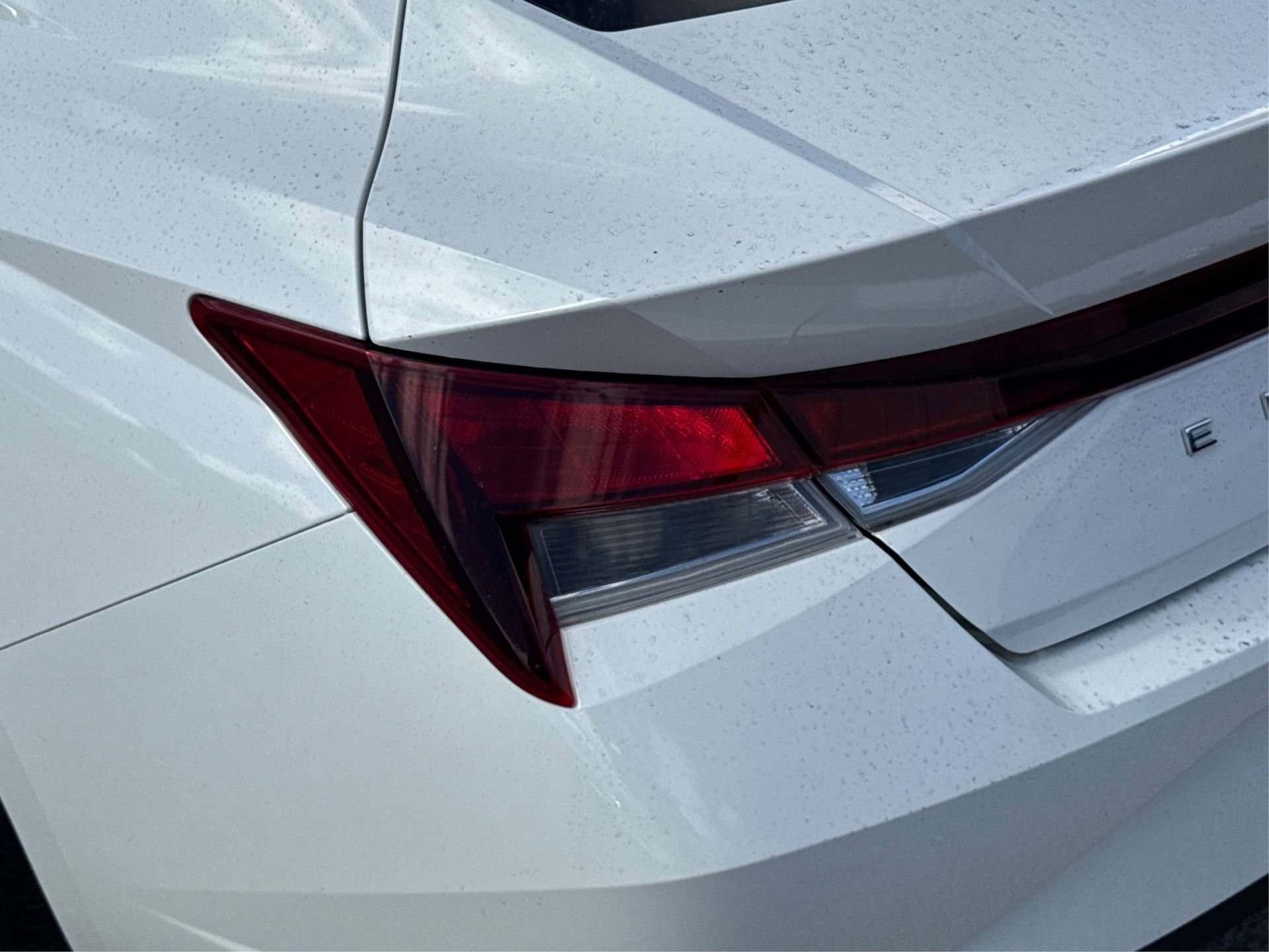 Used 2023 Hyundai Elantra SEL w/ Cargo Package image 17