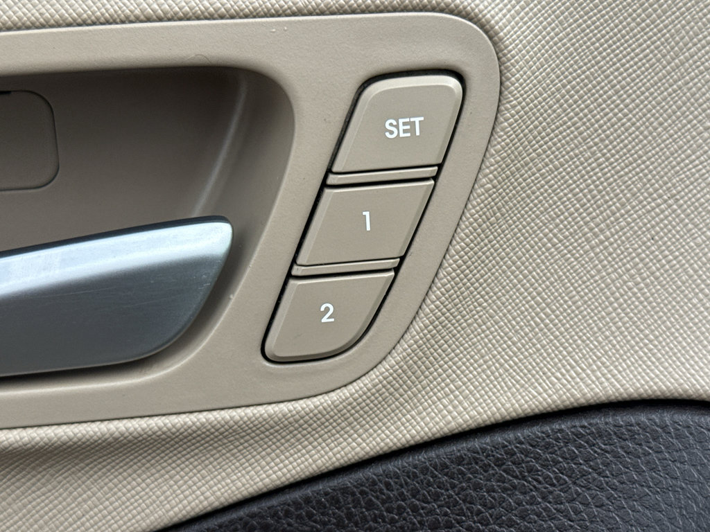 Used 2017 Hyundai Santa Fe Sport image 13