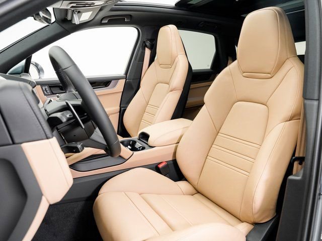New 2026 Porsche Cayenne E-Hybrid image 5