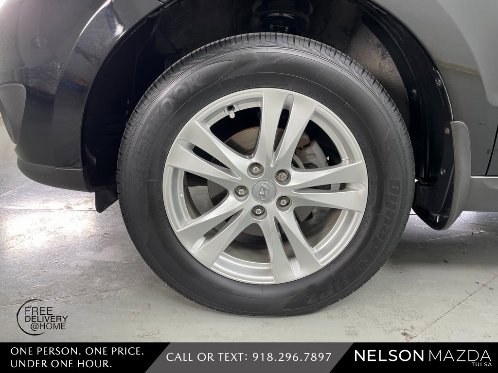 Used 2012 Hyundai Santa Fe Limited w/ Navigation Pkg 4 image 11