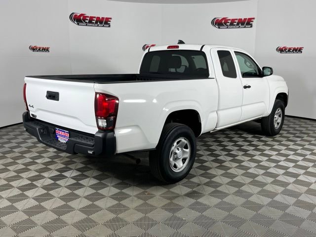 Used 2022 Toyota Tacoma SR AWD/4WD image 3
