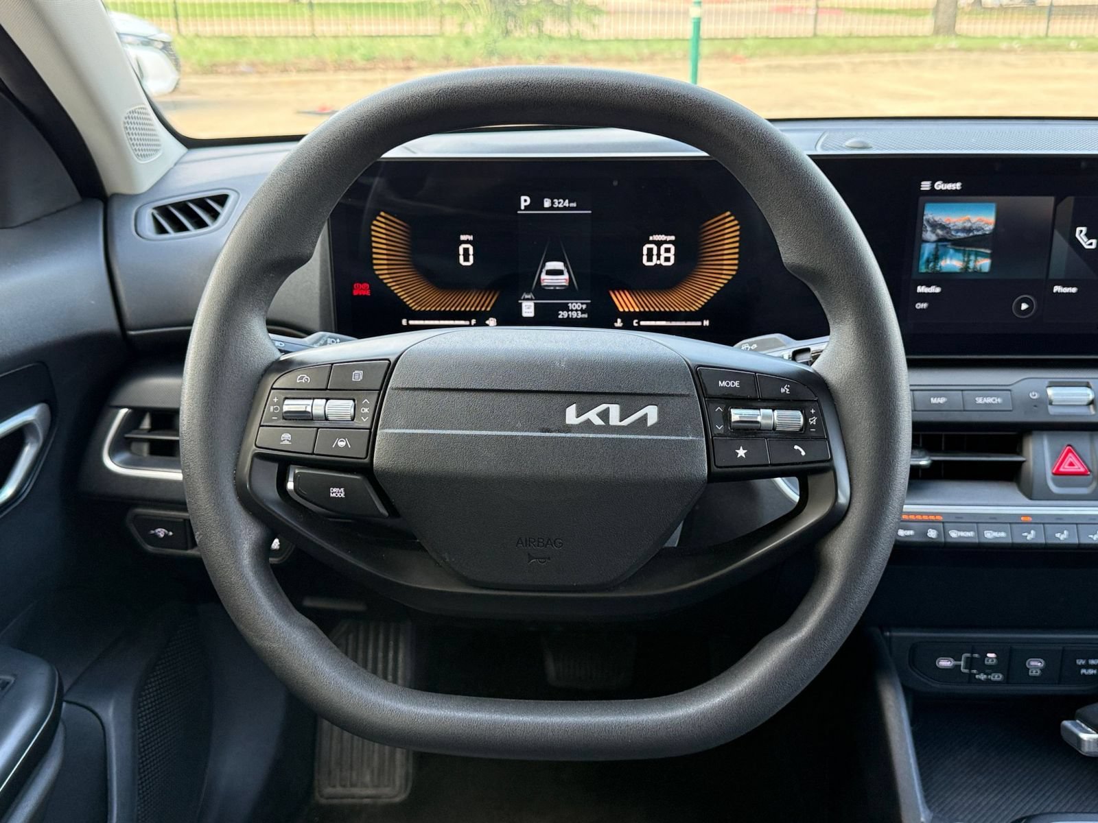 Used 2025 Kia K4 FWD image 30