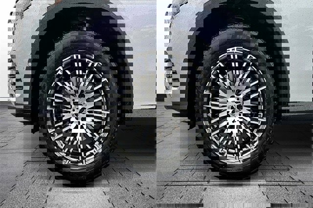 New 2026 Mercedes-Benz GLC 300 4MATIC image 15