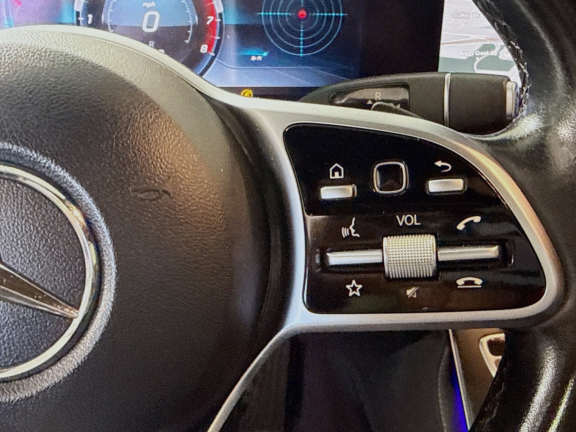 Used 2020 Mercedes-Benz E 350 Sedan w/ Premium Package image 15