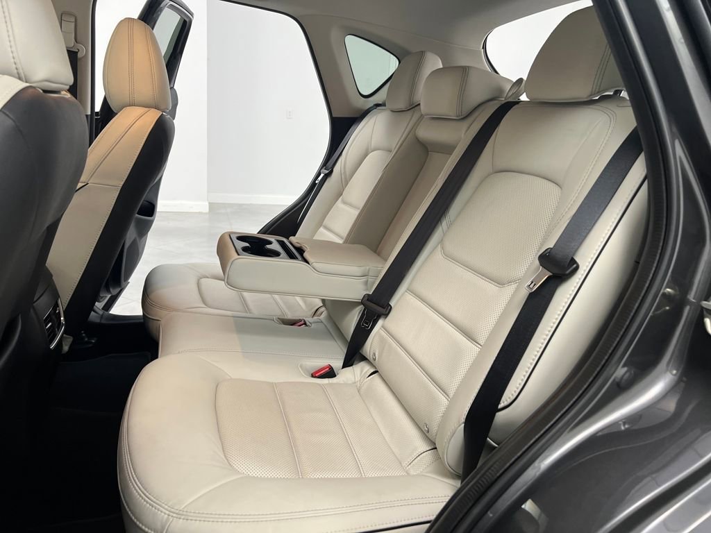 Used 2025 MAZDA CX-5 AWD 2.5 S w/ Preferred Package image 14
