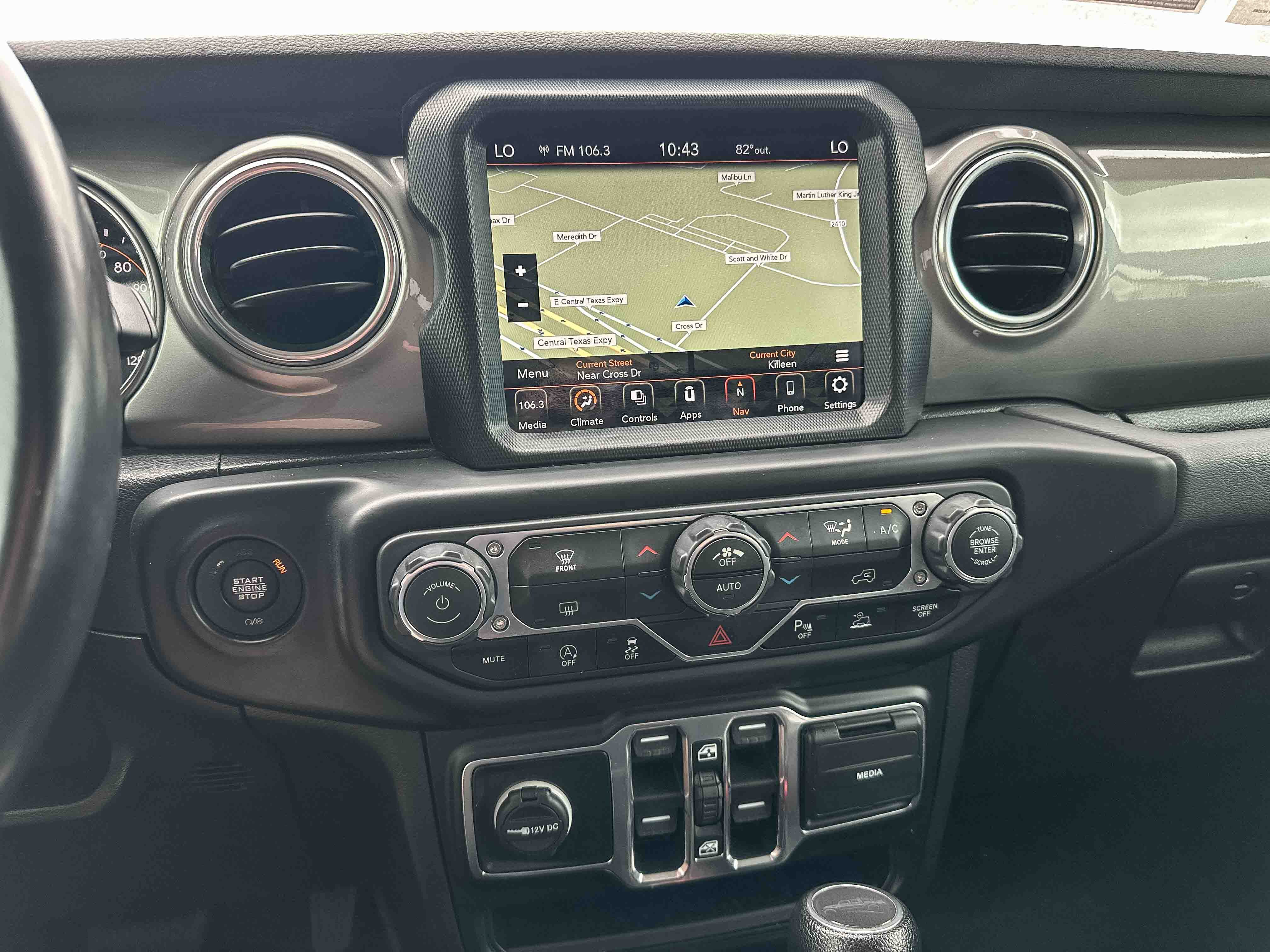 Used 2020 Jeep Gladiator Overland AWD/4WD image 31