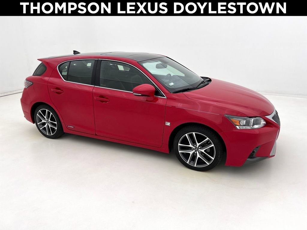 Used 2015 Lexus CT 200h w/ Navigation Package image 1