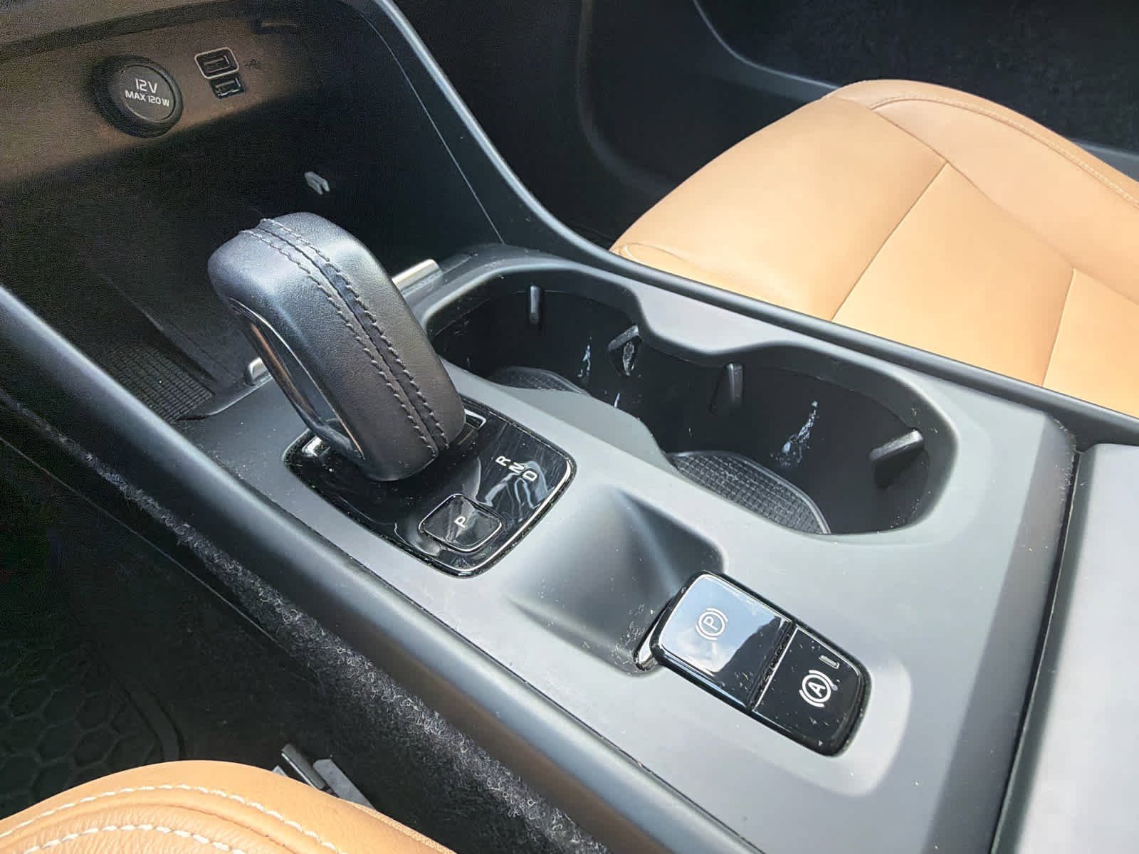 Used 2020 Volvo XC40 T5 Momentum w/ Protection Package Premier AWD/4WD image 28