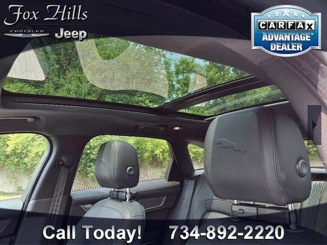 Used 2022 Jaguar F-PACE S image 15