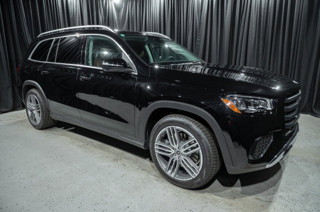 New 2026 Mercedes-Benz GLS 450 4MATIC image 3