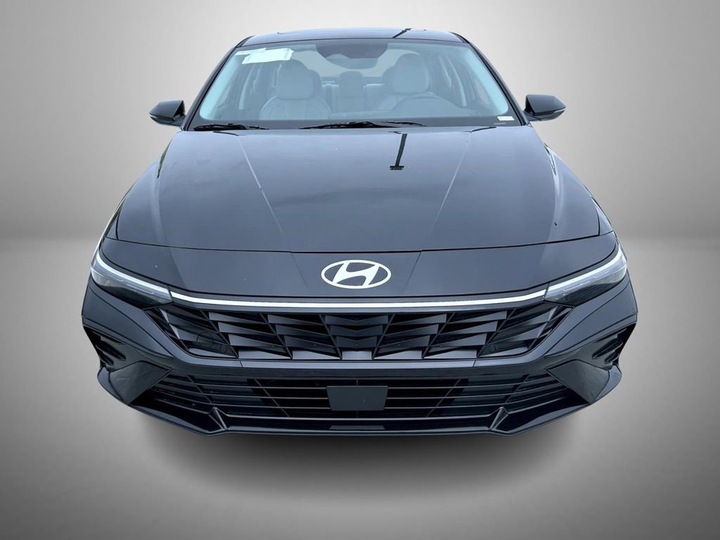 New 2025 Hyundai Elantra Limited image 2