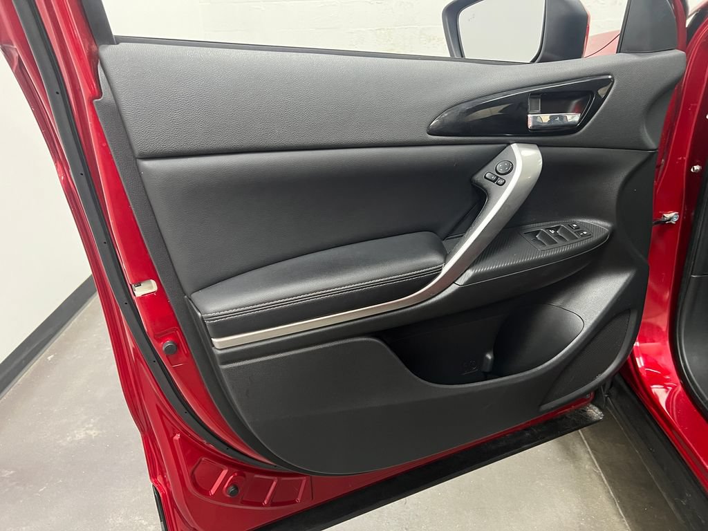 Used 2022 Mitsubishi Eclipse Cross SE FWD image 12