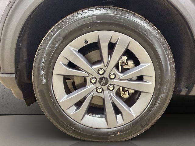 Used 2023 Ford Explorer XLT w/ Equipment Group 202A image 25