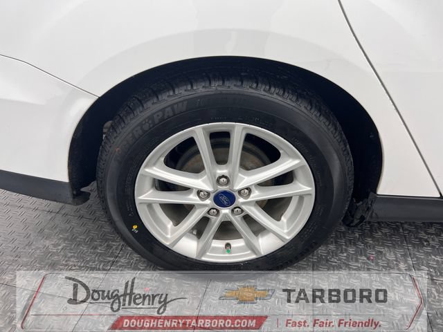 Used 2015 Ford Focus SE FWD image 16