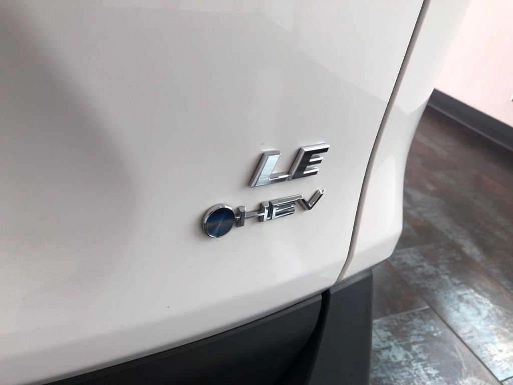 Used 2025 Toyota RAV4 LE image 7