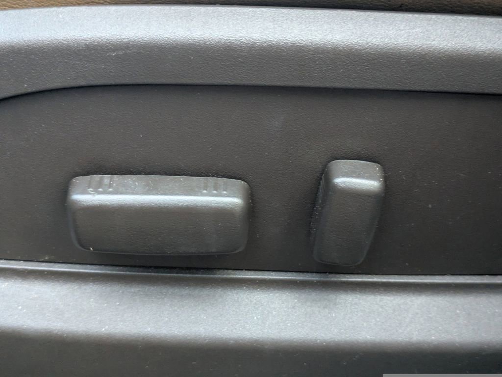 Used 2016 Buick Enclave Premium image 22