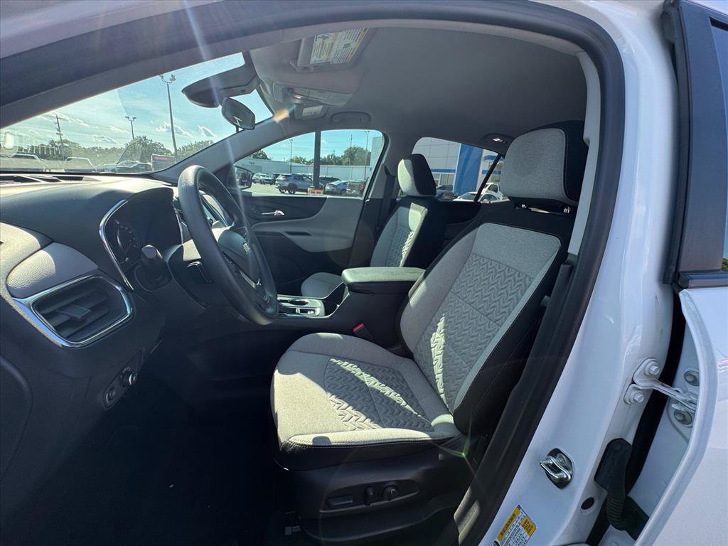 Used 2024 Chevrolet Equinox LS w/ LS Convenience Package FWD image 16