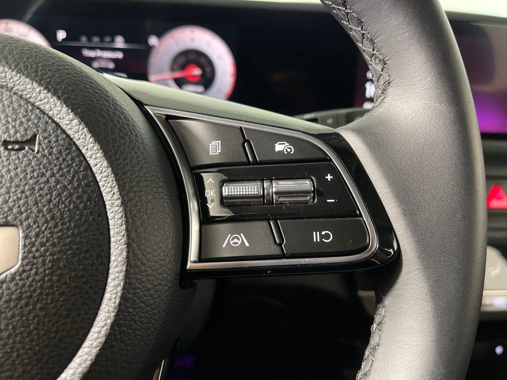 Used 2025 Kia Seltos EX w/ EX Sunroof Package image 29