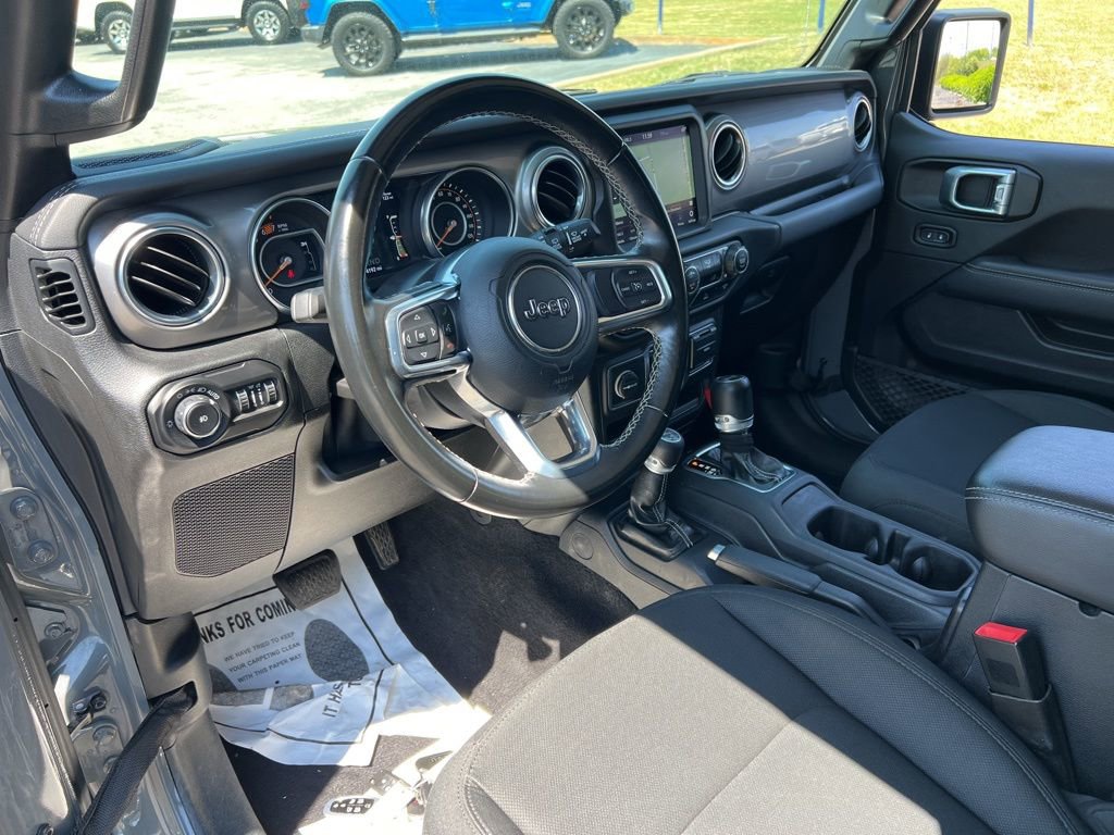 Used 2021 Jeep Wrangler Unlimited Sahara w/ Uconnect 4C Nav & Sound Group AWD/4WD image 17