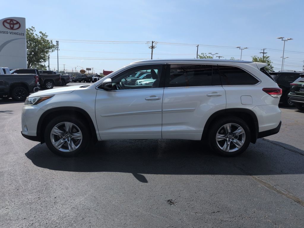 Used 2018 Toyota Highlander Limited AWD/4WD image 2