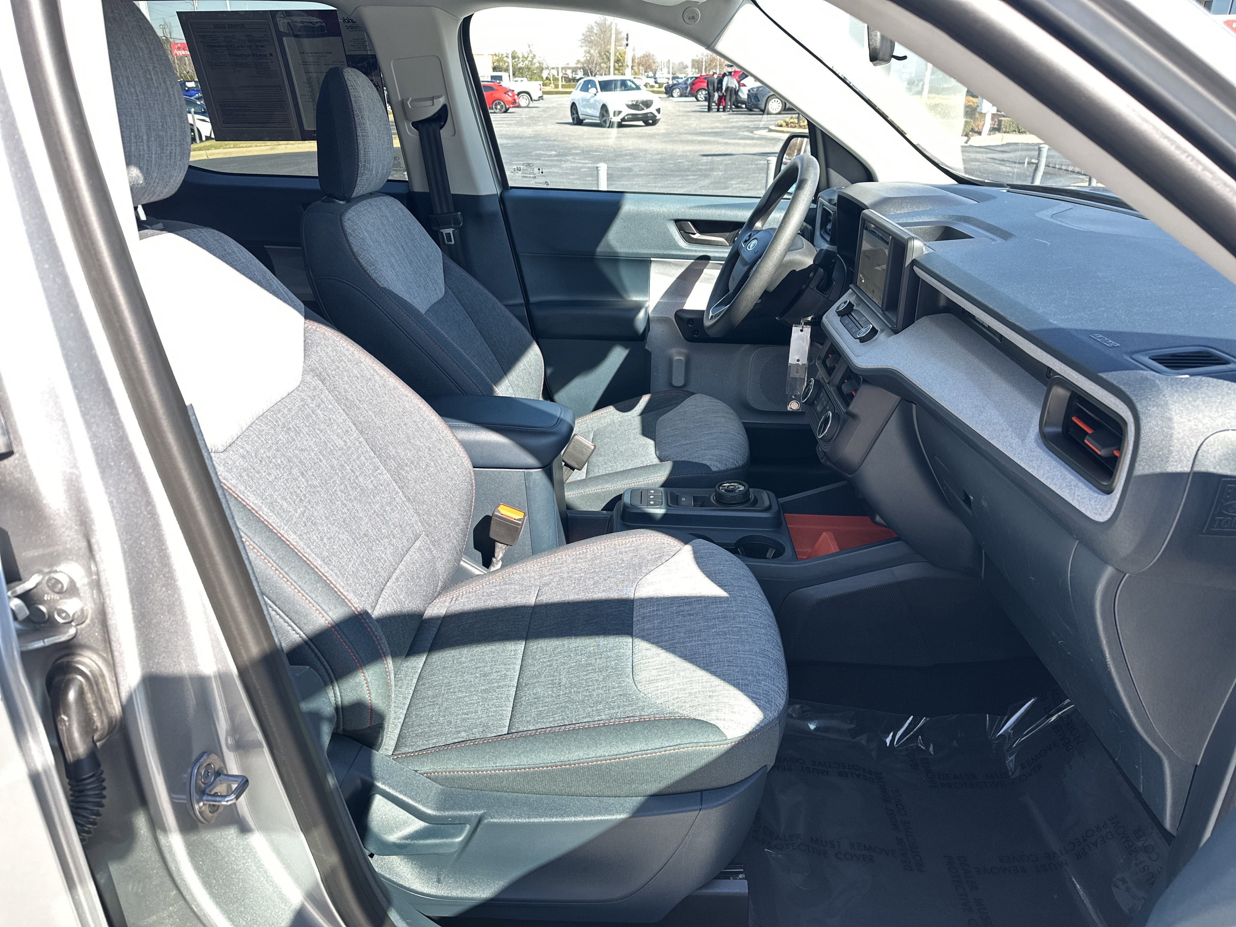 Used 2023 Ford Maverick XLT image 32