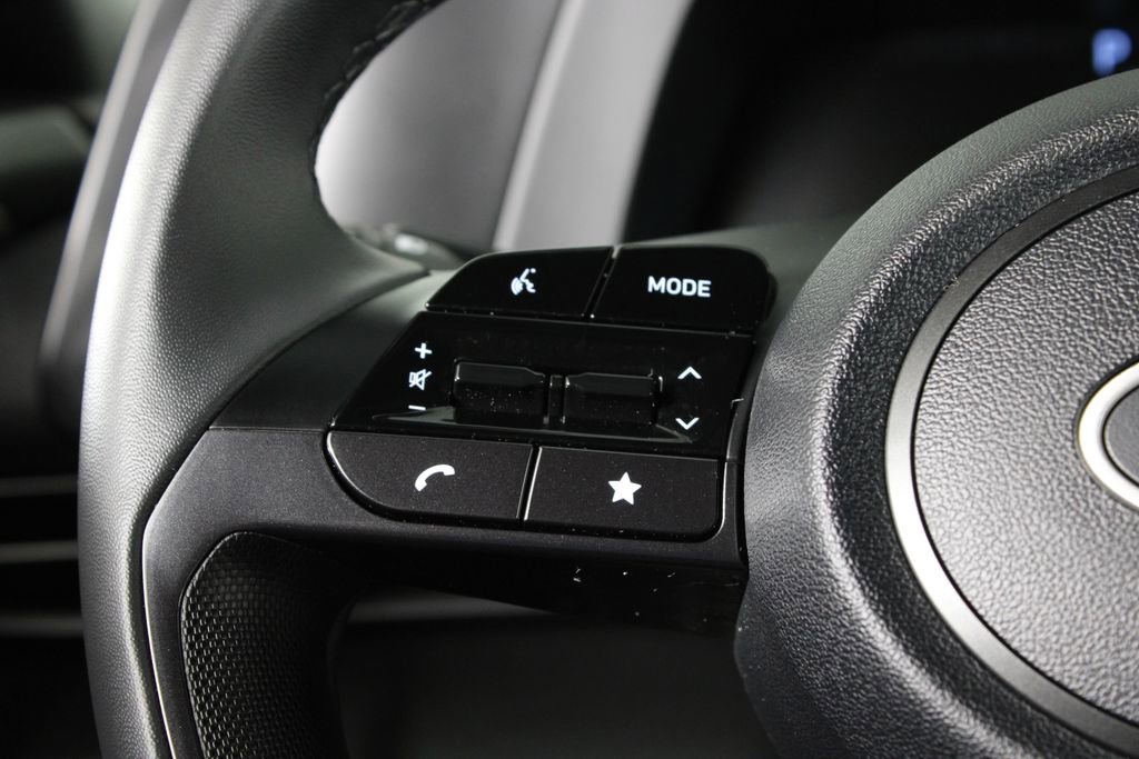 Used 2026 Hyundai Elantra Sport image 25